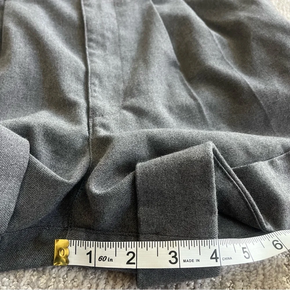Abercrombie & Fitch Ultra High Rise Grey Trouser Pleated Cuffed Shorts Size S - Picture 9 of 9
